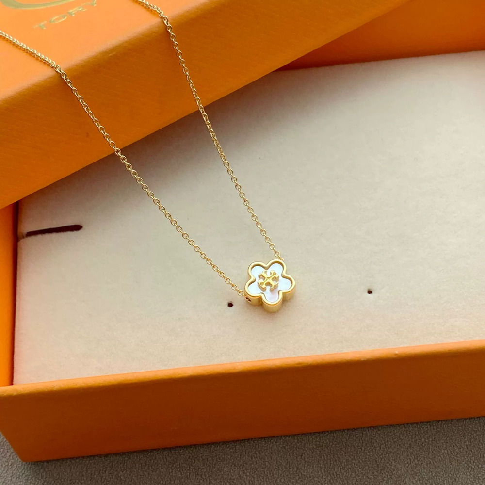 Tory Burch Double Flower Natural Shell Pendant Necklace Collarbone Chain